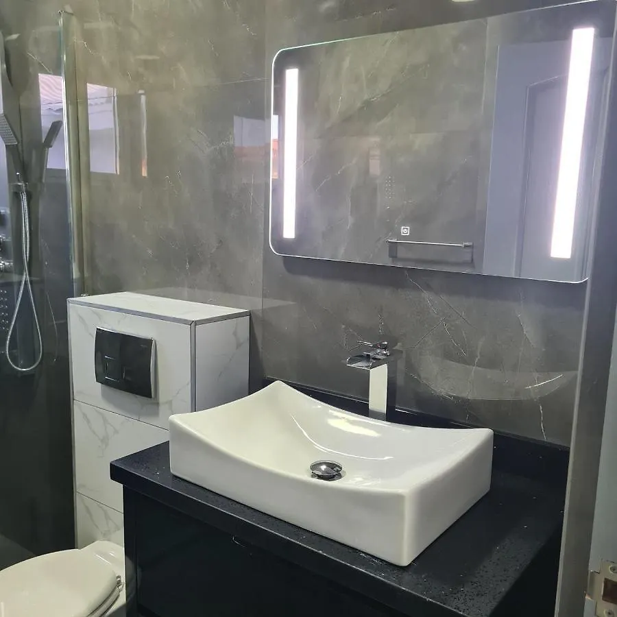 New Modern Apartment Willemstad